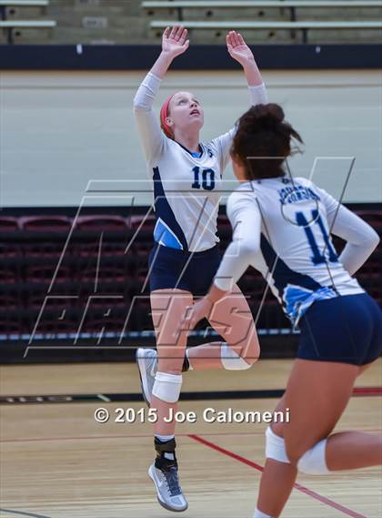 Thumbnail 3 in Johnson [Claudia Taylor] vs Brennan (NEISD Tournament) photogallery.