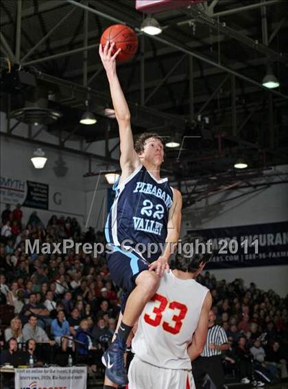 Thumbnail 1 in Pleasant Valley @ Chico (CIF NS D2 Final) photogallery.