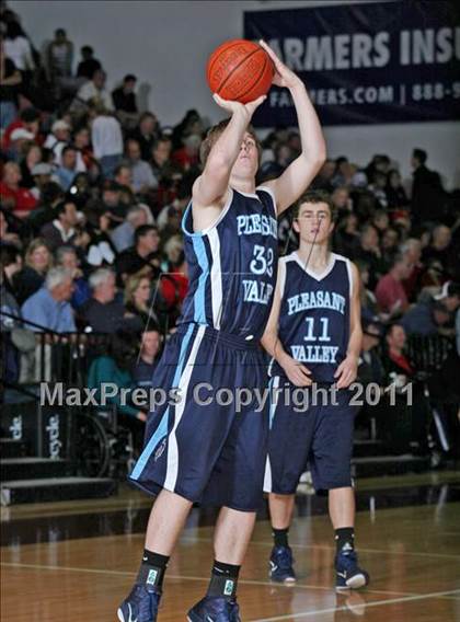 Thumbnail 3 in Pleasant Valley @ Chico (CIF NS D2 Final) photogallery.