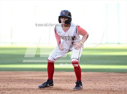 Thumbnail 1 in San Clemente vs. Corona del Mar (Halo Classic) photogallery.