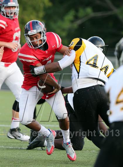 Thumbnail 3 in Boyd vs. Garland photogallery.