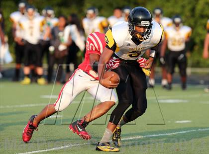 Thumbnail 3 in Boyd vs. Garland photogallery.
