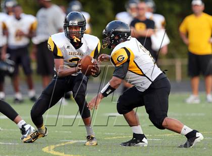 Thumbnail 3 in Boyd vs. Garland photogallery.