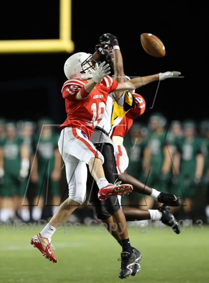 Thumbnail 3 in Boyd vs. Garland photogallery.