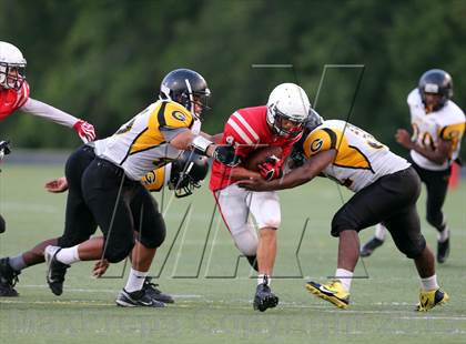 Thumbnail 3 in Boyd vs. Garland photogallery.
