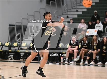 Thumbnail 3 in St. Monica vs. Oak Park (CIF-SS D5A Final) photogallery.