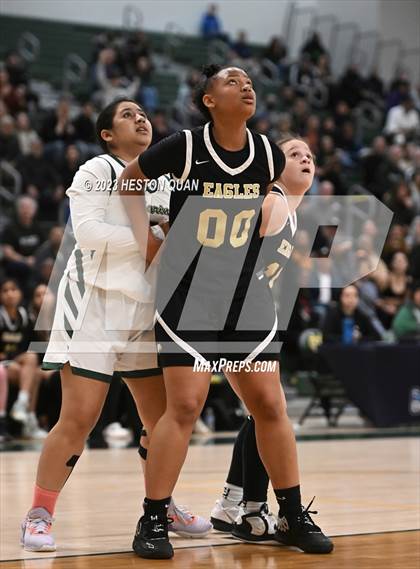 Thumbnail 1 in St. Monica vs. Oak Park (CIF-SS D5A Final) photogallery.