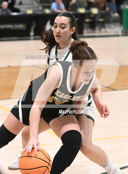 Thumbnail 3 in St. Monica vs. Oak Park (CIF-SS D5A Final) photogallery.