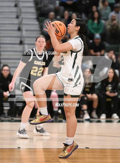 Thumbnail 3 in St. Monica vs. Oak Park (CIF-SS D5A Final) photogallery.