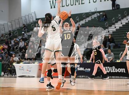 Thumbnail 1 in St. Monica vs. Oak Park (CIF-SS D5A Final) photogallery.