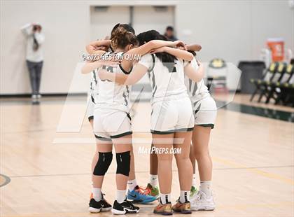 Thumbnail 3 in St. Monica vs. Oak Park (CIF-SS D5A Final) photogallery.