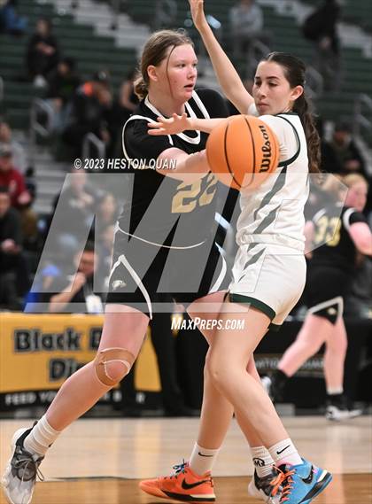 Thumbnail 1 in St. Monica vs. Oak Park (CIF-SS D5A Final) photogallery.