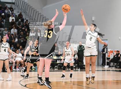 Thumbnail 2 in St. Monica vs. Oak Park (CIF-SS D5A Final) photogallery.