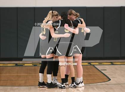 Thumbnail 2 in St. Monica vs. Oak Park (CIF-SS D5A Final) photogallery.