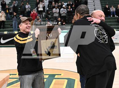 Thumbnail 1 in St. Monica vs. Oak Park (CIF-SS D5A Final) photogallery.