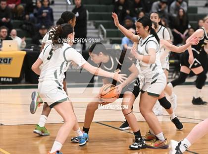 Thumbnail 3 in St. Monica vs. Oak Park (CIF-SS D5A Final) photogallery.