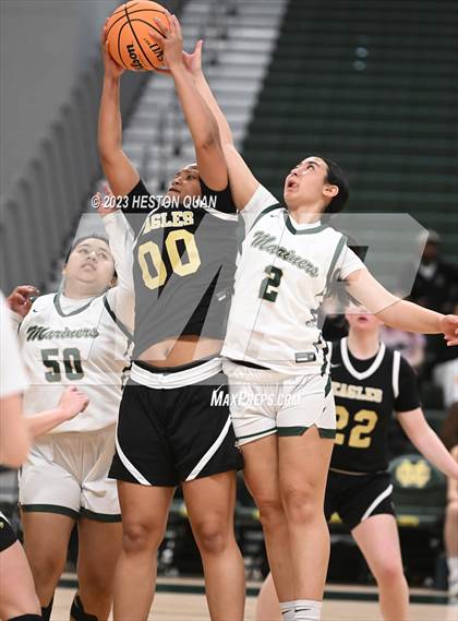 Thumbnail 1 in St. Monica vs. Oak Park (CIF-SS D5A Final) photogallery.