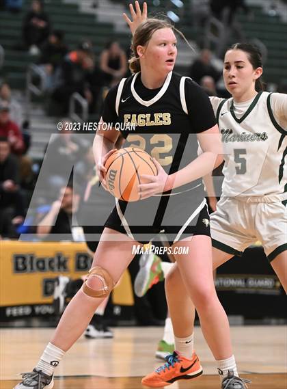 Thumbnail 2 in St. Monica vs. Oak Park (CIF-SS D5A Final) photogallery.