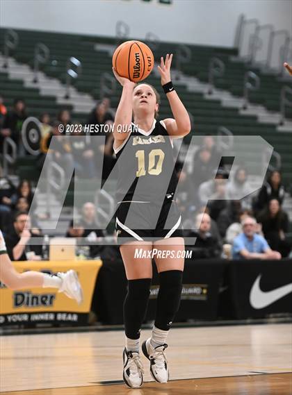 Thumbnail 3 in St. Monica vs. Oak Park (CIF-SS D5A Final) photogallery.