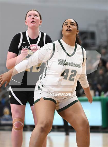 Thumbnail 2 in St. Monica vs. Oak Park (CIF-SS D5A Final) photogallery.