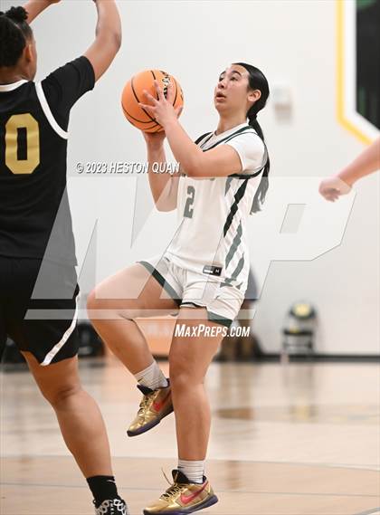 Thumbnail 2 in St. Monica vs. Oak Park (CIF-SS D5A Final) photogallery.
