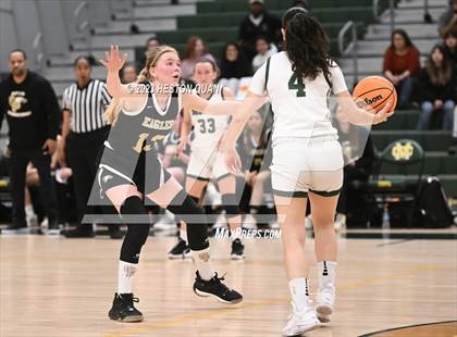 Thumbnail 2 in St. Monica vs. Oak Park (CIF-SS D5A Final) photogallery.