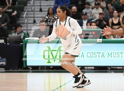 Thumbnail 2 in St. Monica vs. Oak Park (CIF-SS D5A Final) photogallery.