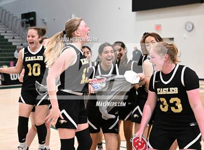 Thumbnail 3 in St. Monica vs. Oak Park (CIF-SS D5A Final) photogallery.