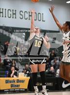 Photo from the gallery "St. Monica vs. Oak Park (CIF-SS D5A Final)"