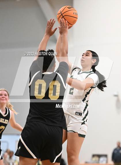 Thumbnail 1 in St. Monica vs. Oak Park (CIF-SS D5A Final) photogallery.