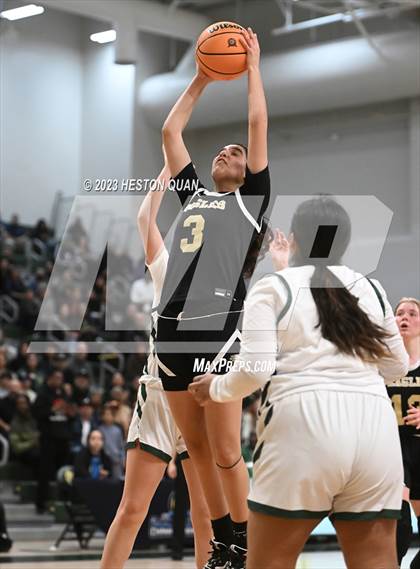 Thumbnail 1 in St. Monica vs. Oak Park (CIF-SS D5A Final) photogallery.