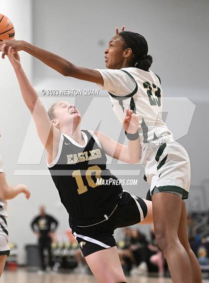 Thumbnail 1 in St. Monica vs. Oak Park (CIF-SS D5A Final) photogallery.