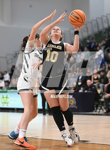 Thumbnail 1 in St. Monica vs. Oak Park (CIF-SS D5A Final) photogallery.