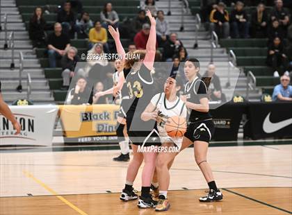 Thumbnail 2 in St. Monica vs. Oak Park (CIF-SS D5A Final) photogallery.