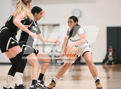 Thumbnail 1 in St. Monica vs. Oak Park (CIF-SS D5A Final) photogallery.