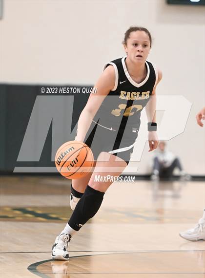 Thumbnail 2 in St. Monica vs. Oak Park (CIF-SS D5A Final) photogallery.