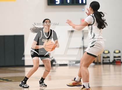 Thumbnail 2 in St. Monica vs. Oak Park (CIF-SS D5A Final) photogallery.