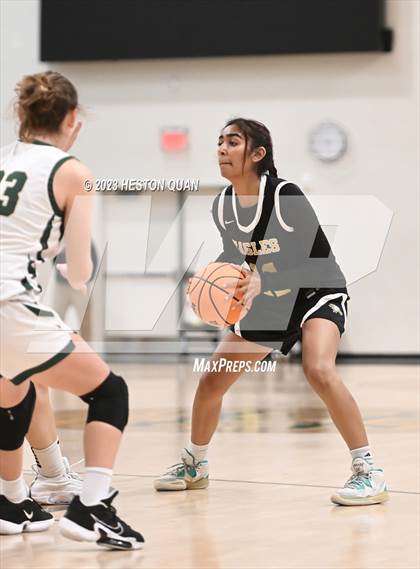 Thumbnail 3 in St. Monica vs. Oak Park (CIF-SS D5A Final) photogallery.