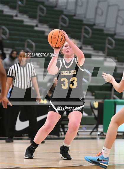 Thumbnail 3 in St. Monica vs. Oak Park (CIF-SS D5A Final) photogallery.