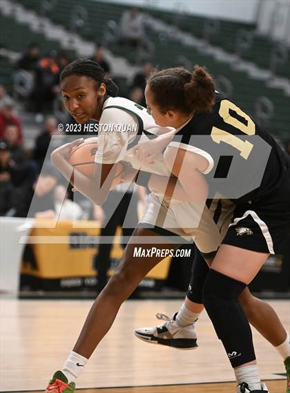 Thumbnail 1 in St. Monica vs. Oak Park (CIF-SS D5A Final) photogallery.