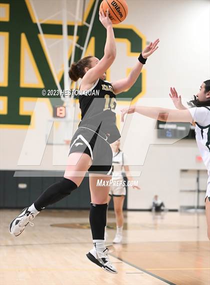 Thumbnail 3 in St. Monica vs. Oak Park (CIF-SS D5A Final) photogallery.