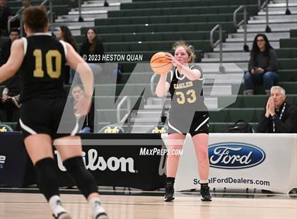 Thumbnail 2 in St. Monica vs. Oak Park (CIF-SS D5A Final) photogallery.