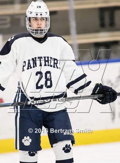 Thumbnail 1 in Mamaroneck vs. Pittsford (NYSPHSAA Division 1 Semifinal) photogallery.