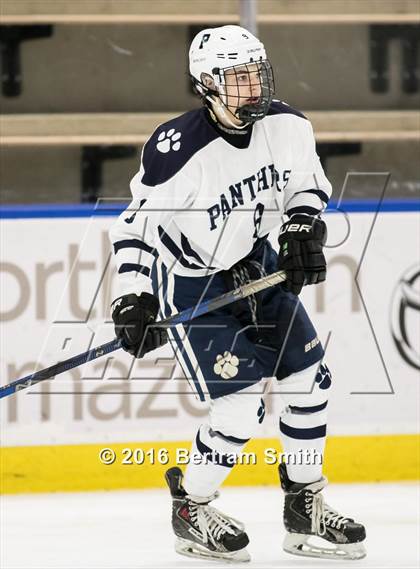 Thumbnail 3 in Mamaroneck vs. Pittsford (NYSPHSAA Division 1 Semifinal) photogallery.