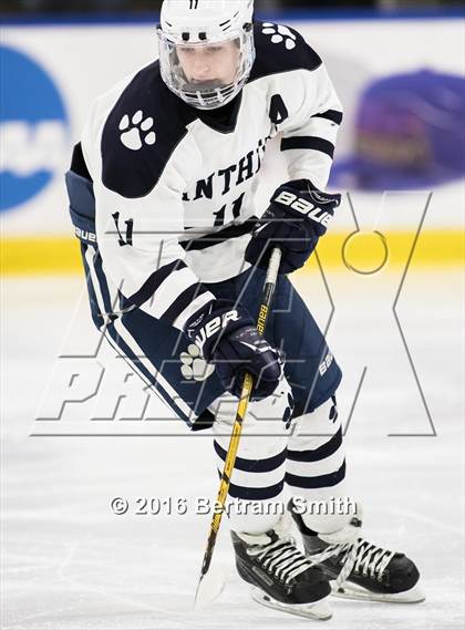 Thumbnail 2 in Mamaroneck vs. Pittsford (NYSPHSAA Division 1 Semifinal) photogallery.