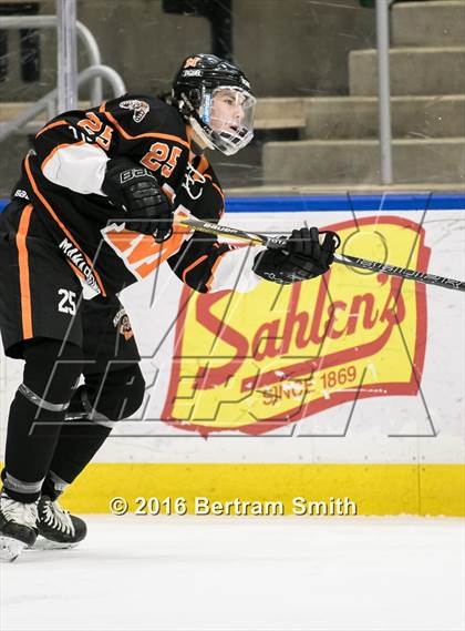 Thumbnail 3 in Mamaroneck vs. Pittsford (NYSPHSAA Division 1 Semifinal) photogallery.