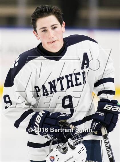 Thumbnail 3 in Mamaroneck vs. Pittsford (NYSPHSAA Division 1 Semifinal) photogallery.
