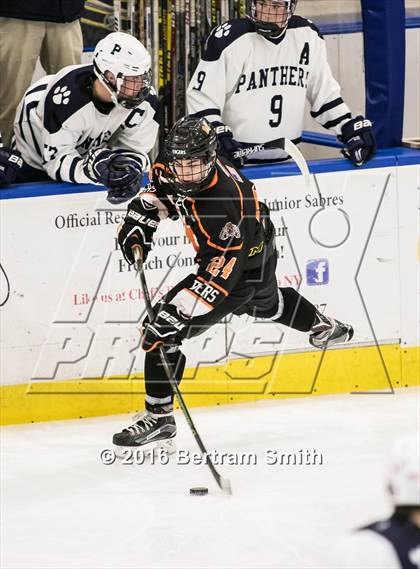Thumbnail 1 in Mamaroneck vs. Pittsford (NYSPHSAA Division 1 Semifinal) photogallery.
