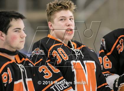 Thumbnail 2 in Mamaroneck vs. Pittsford (NYSPHSAA Division 1 Semifinal) photogallery.