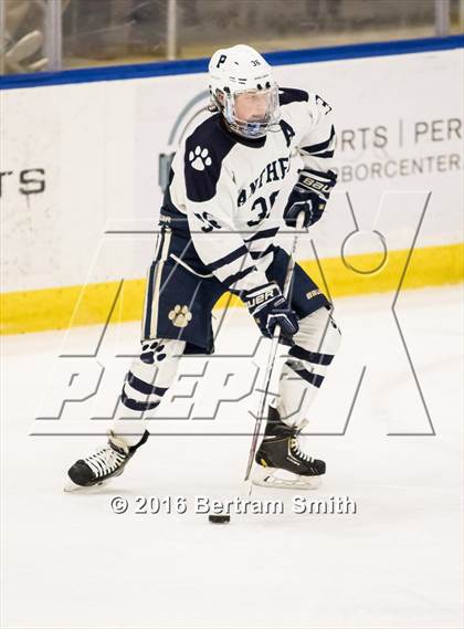Thumbnail 1 in Mamaroneck vs. Pittsford (NYSPHSAA Division 1 Semifinal) photogallery.
